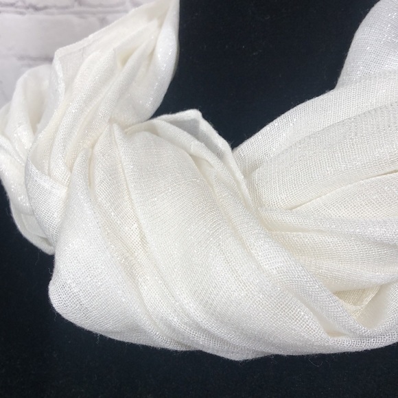 Calvin Klein white scarf - Picture 4 of 6